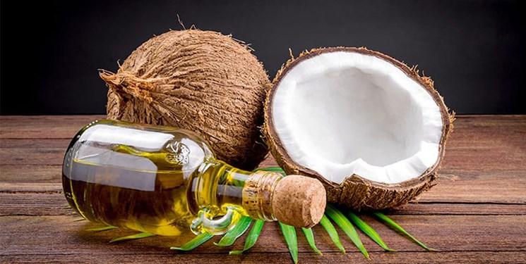 ۷ ویژگی فوق‌العاده و خواص روغن نارگیل برای مو