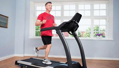 افزایش تناسب اندام با تردمیل در منزل به کنترل قند خون کمک می‌کند