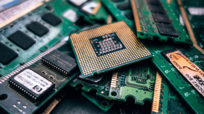 خرید قطعاتی از کامپیوتر که خرید دست دوم آن ها منطقی نیست