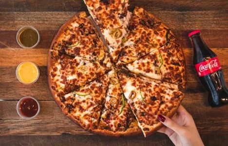 روش تهیه پیتزا خانگی با خمیر نانوایی در توستر