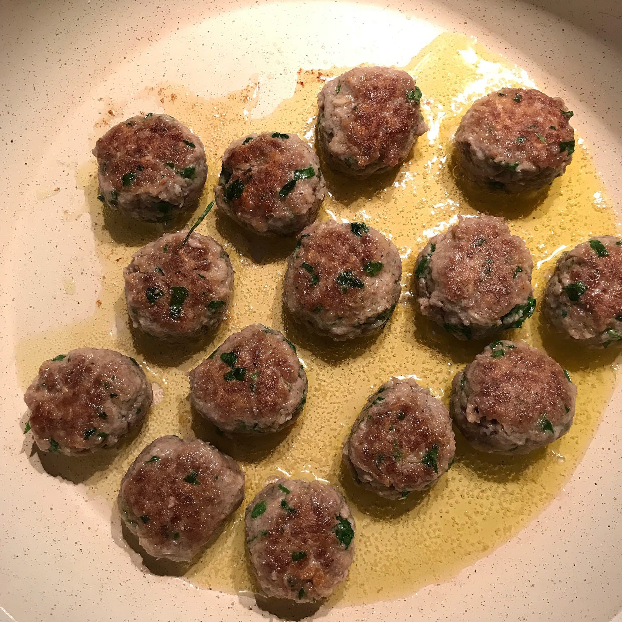 حرفه ای دستور پخت میت بال با سس خامه‌ای