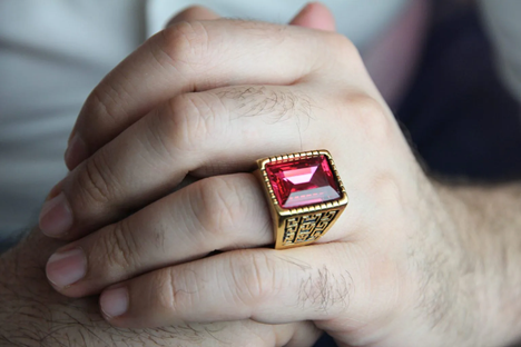 راهنمای جامع انتخاب سنگ برای حلقه طلا سفارشی 