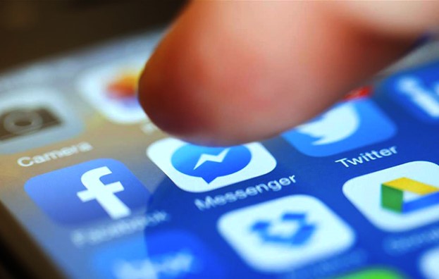 2. فیسبوک مسنجر (Facebook Messenger)