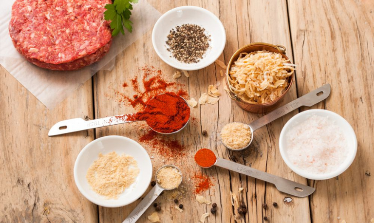 یک فرمول پایه برای ادویه همبرگر: