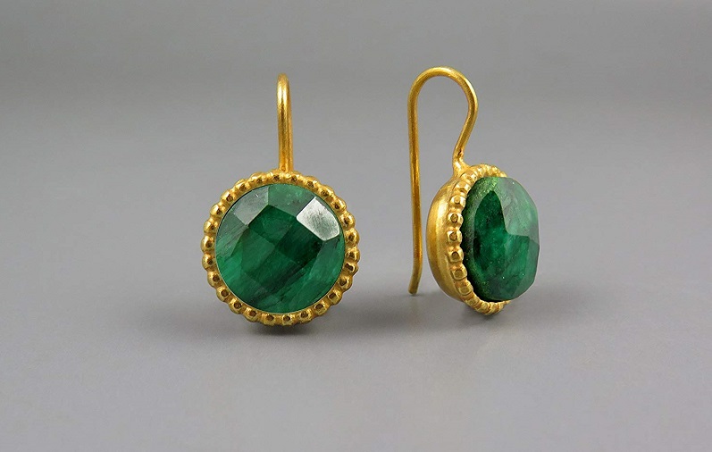 سنگ ماه تولد اردیبهشت: زمرد و خواص آن