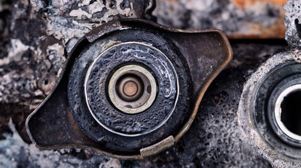 تأثیر خرابی درب رادیاتور بر کم شدن آب رادیاتور