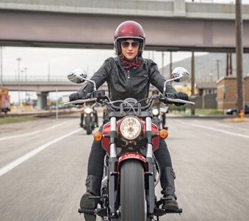 بهترین موتور سیکلت مناسب بانوان | کدام موتورسیکلت ها مناسب بانوان هستند؟