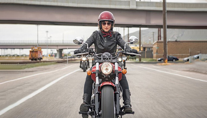 بهترین موتور سیکلت مناسب بانوان | کدام موتورسیکلت ها مناسب بانوان هستند؟