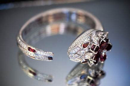 ۱۰ برند جواهرات لوکس و پرطرفدار دنیا که باید بشناسید -برند جواهرات لوکس | برندهای جواهرات لوکس در دنیا | طلا و جواهرات لوکس | جواهرات لوکس طلا | جواهرات لوکس مردانه | جواهرات لوکس زنانه |جواهرات لاکچری